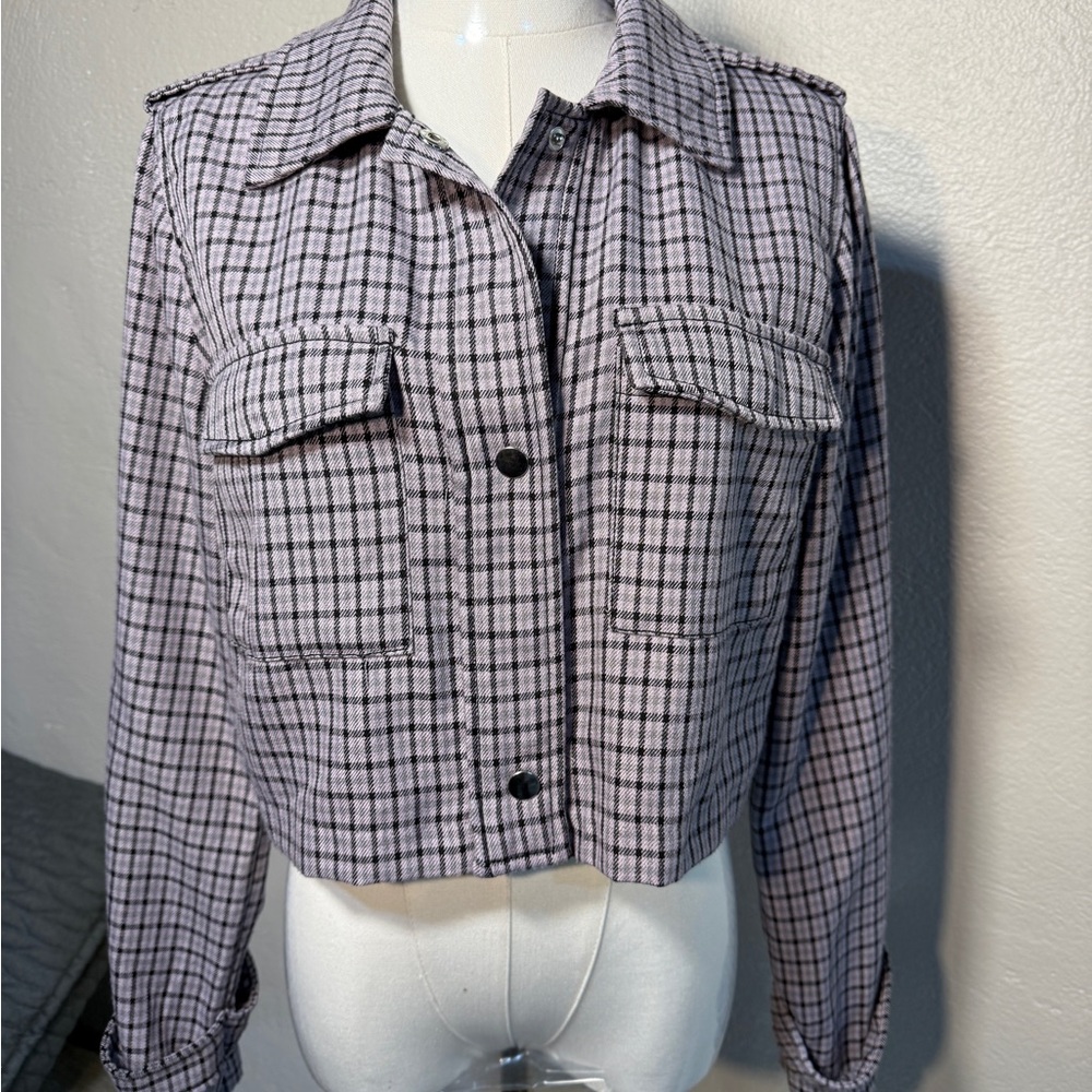 Wild Fable Cropped Plaid Shacket Jacket Women’s Medium Gray Lavender